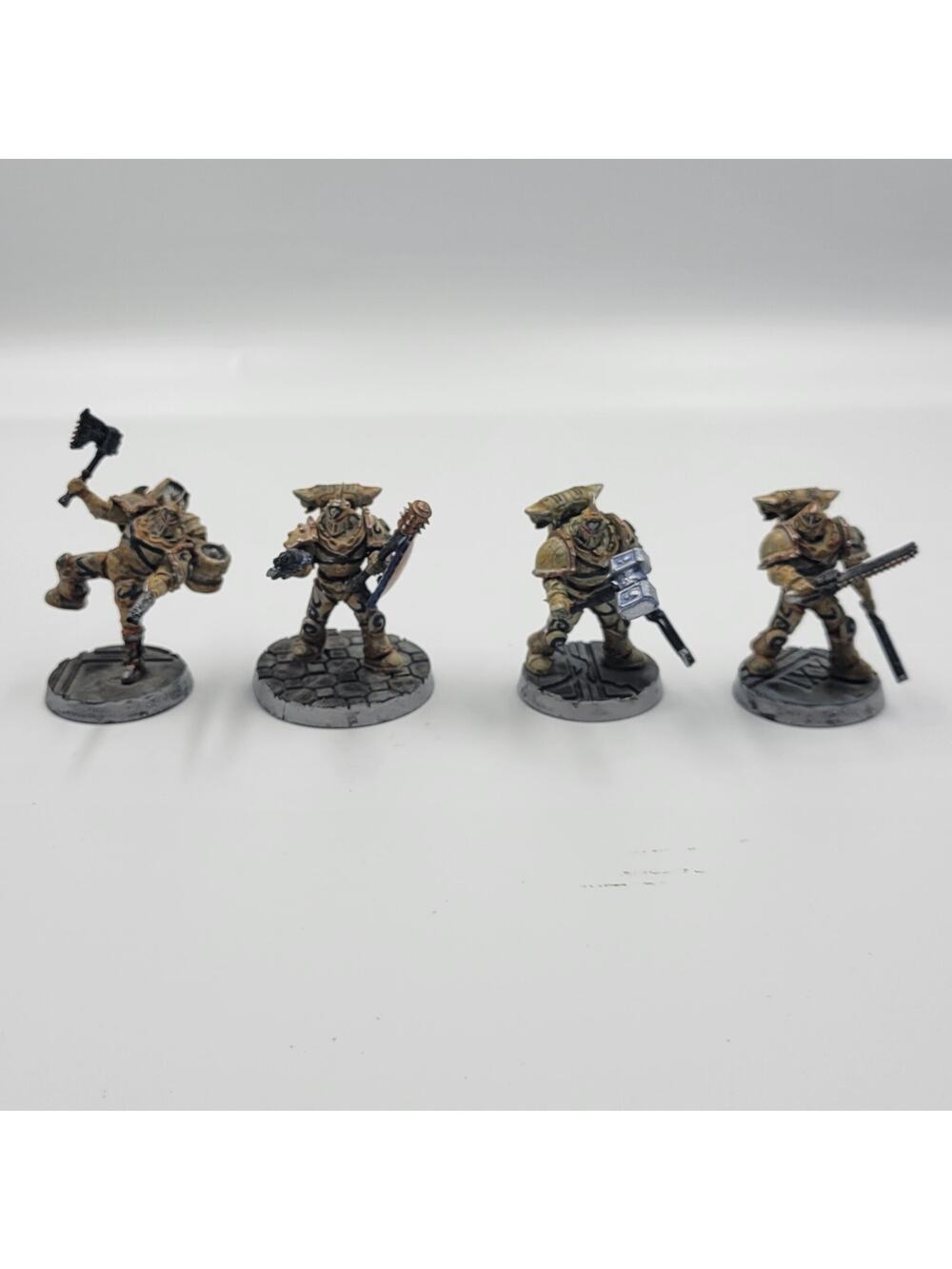 LOT OF 4 PAINTED Games Workshop Warhammer 40,000 40K CHAOS WARRIORS